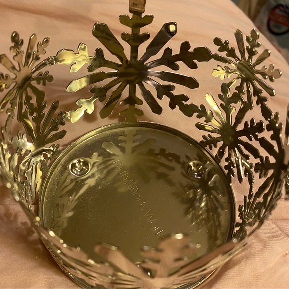 Bath & Body Works Holiday Silver Snowflakes Candle Holder Poshmark